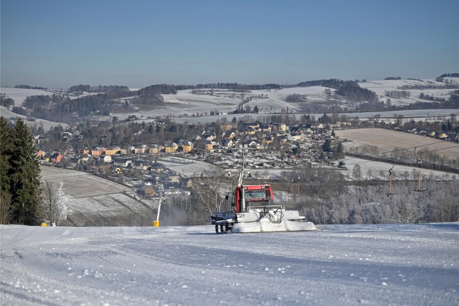 Skilift in Lößnitz startet in die neue Saison - Der Skihang in Lößnitz startet in die neue Saison.