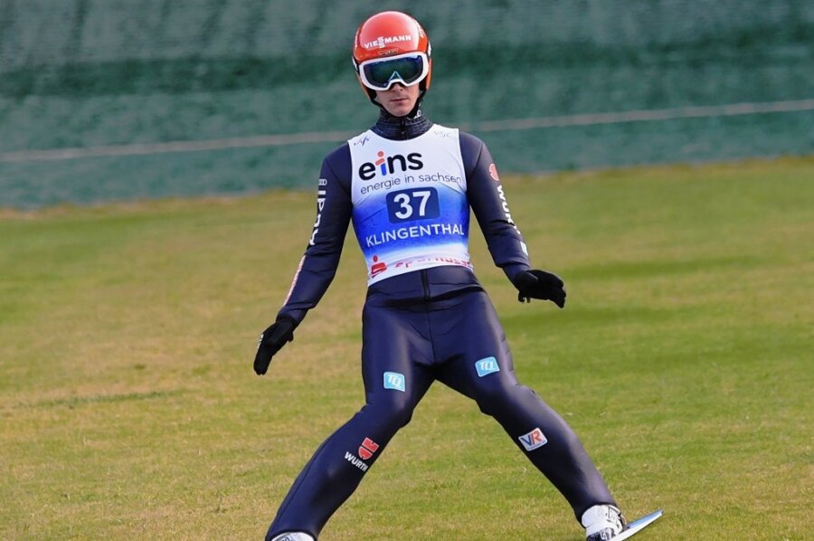 Skispringen: Nach Kreuzbandriss wieder im Flugmodus - Aller Anfang ist schwer: Stephan Leyhe landete in der Qualifikation beim Sommer-Grand-Prix auf Rang 39.