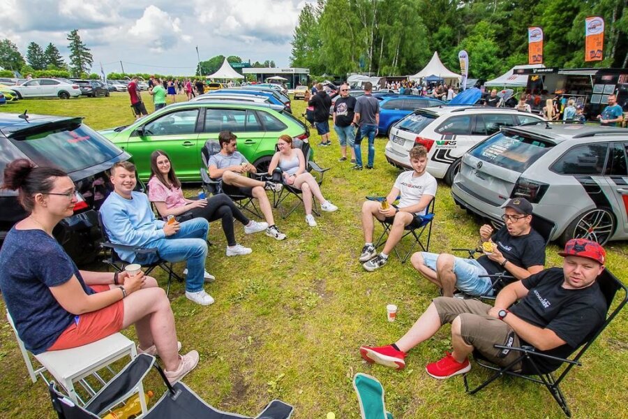 Skoda und seine Fans: Erzgebirge erlebt weltweit größtes Treffen der Auto-Marke - „Der Berg ruft“ – unter diesem Motto fand die zwölfte Auflage des Skodatreffens statt.