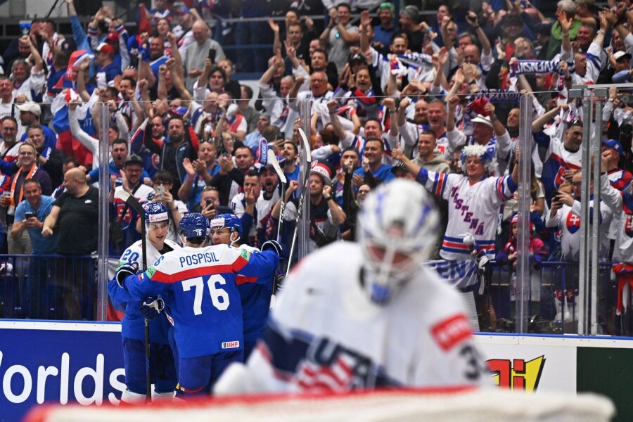 Slowakei überrascht USA bei Weltmeisterschaft - Die Slowakei setzte sich mit 5:4 gegen die USA durch.