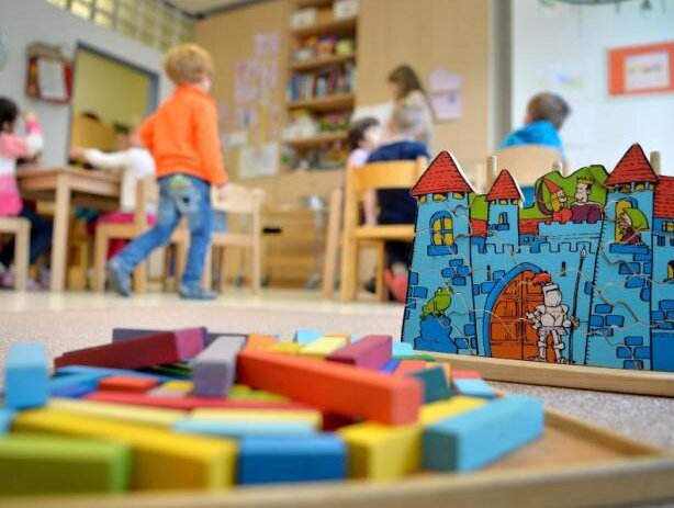 So läuft der Kita-Neustart in Zwickau ab - Auch im Landkreis Zwickau öffnen die Kindertagesstätten am Montag im eingeschränkten Regelbetrieb.