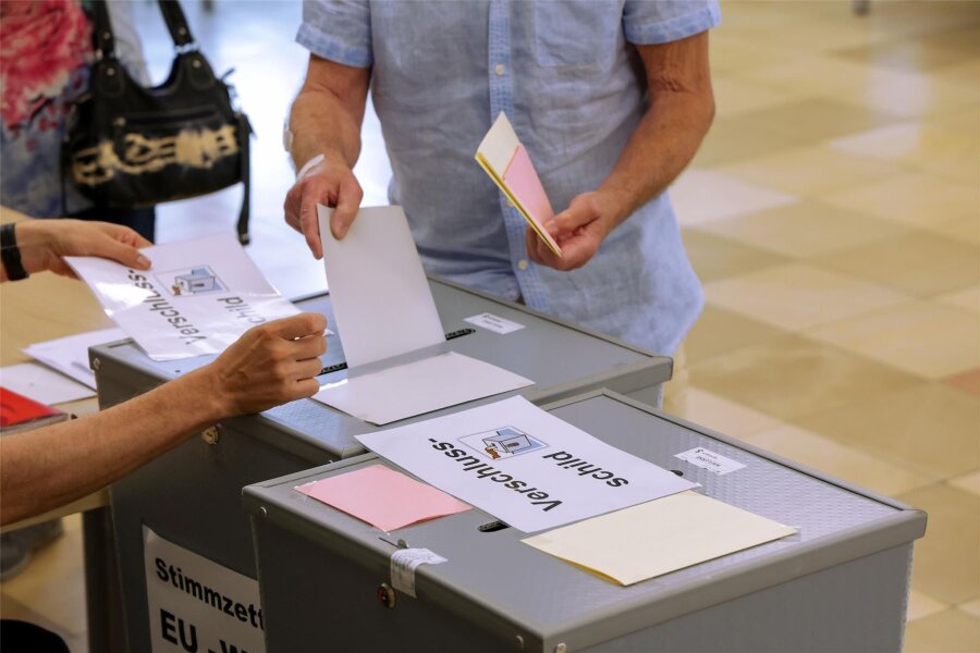 So läuft die Wahl in Zwickau und Westsachsen: Rentnerin in Crimmitschau verschläft die Stimmabgabe - 