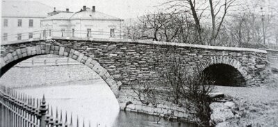 So sah Plauens alte Gössel-Brücke von 1836 aus - Es gab in Plauen eine alte Gössel-Brücke (im Bild) von 1836, wie das Repro aus dem Museumsheft 60 zeigt. 