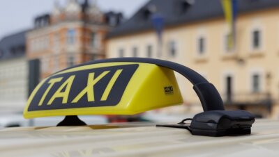 So teuer wird Taxifahren im Erzgebirgskreis - Taxifahren wird in Annaberg-Buchholz wie auch im gesamten Erzgebirgskreis ab 1. Juni teurer. 30 Cent mehr müssen die Fahrgäste dann für jeden gefahrenen Kilometer bezahlen. 