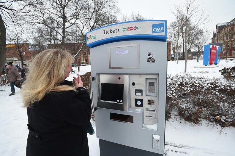 Softwarefehler behoben - Ticketautomaten in Betrieb - 
