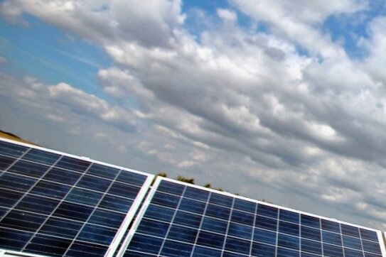 Solarpark an der A 72 könnte 30.000 Haushalte versorgen - In mehreren Lengenfelder Ortsteilen soll auf einer Gesamtfläche von 90 Hektar ein Solarpark entstehen. 