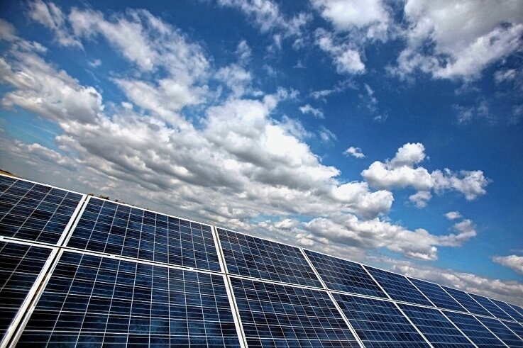 Solarpark an der A 72 könnte 30.000 Haushalte versorgen - In mehreren Lengenfelder Ortsteilen soll auf einer Gesamtfläche von 90 Hektar ein Solarpark entstehen. 