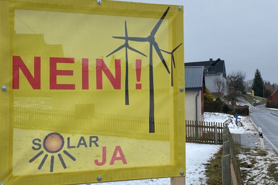 Solarpläne: Jetzt schaut Oederan auf die Nachbarn - Oederan ist für Fotovoltaikanlagen und gegen Windräder. Dies ist auch die Botschaft von Plakaten im Ortsteil Schönerstadt. Diese wurden unlängst von Unbekannten beschmiert.