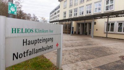Soldaten helfen erneut in Kliniken im Westerzgebirge - Am Helios-Krankenhaus in Aue starten zur Frühschicht am heutigen Freitag mehrere Bundeswehrsoldaten ihren Dienst. 