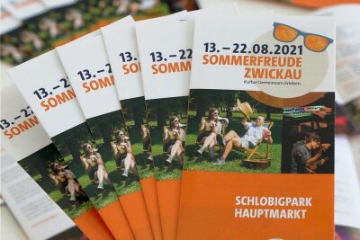 Sommerfest in Zwickau: Vorläufiges Programm erhältlich - 10.000 Programmhefte gibt es für maximal 999 Gäste.