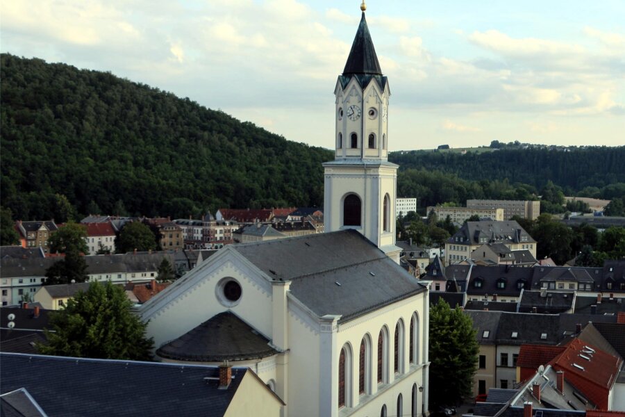 Sonderkonzert in der Elsterberger Kirche im Jahr der Mandoline - Blick auf Elsterberg mit der Laurentiuskirche.