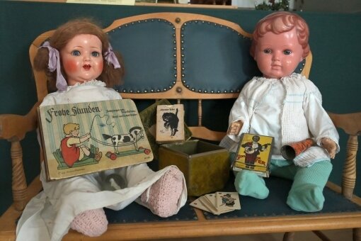 Sonderschau versprüht Nostalgie wie sonst nur zu Weihnachten - Zahlreiche Puppen bevölkern die Ausstellung im Bürsten- und Heimatmuseum.