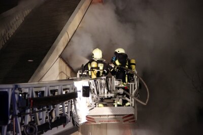 Sosa: Feuer bricht in Dachstuhl aus - 