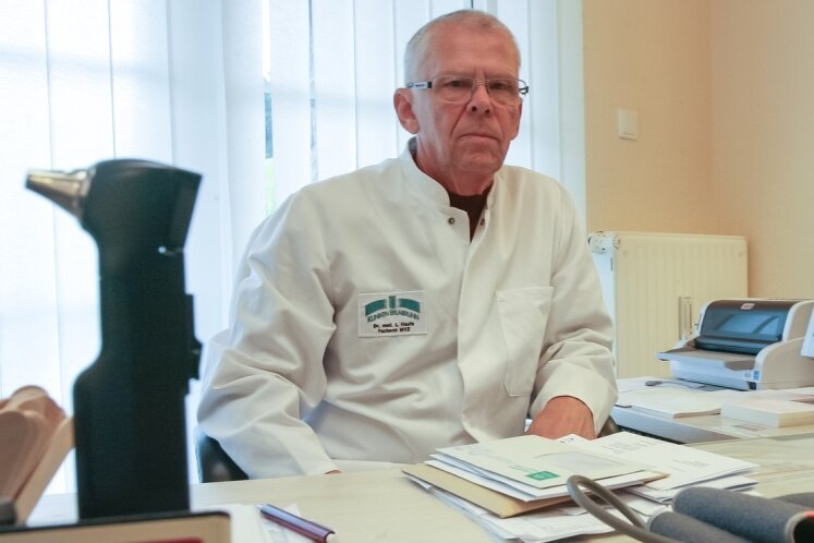 Sosa: Letzte Sprechstunde bei Landarzt Dr. Haufe - Hat seine letzte Sprechstunde gehalten: Dr. Lienhard Haufe in seiner Praxis in Sosa.