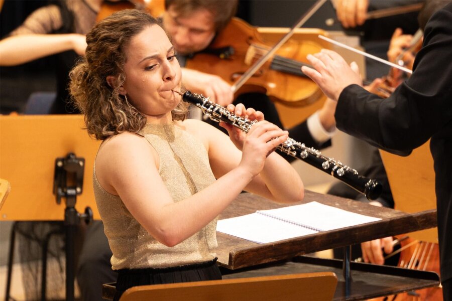 Spanierin siegt im Fach Oboe in Markneukirchen - Raquel Pérez-Juana (Spanien, Oboe): 1. Preisträgerin des 59. Internationalen Instrumentalwettbewerbs.