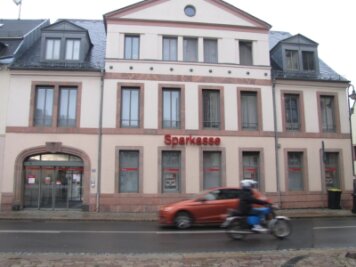 Sparkasse speckt Service in Geringswalde ab - In der Sparkassen-Filiale am Geringswalder Markt heißt es ab dem kommenden Jahr: Selbstbedienung. 
