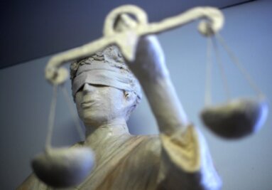 Sparkassen-Überfall von St. Egidien: Gericht spricht Angeklagten frei - 