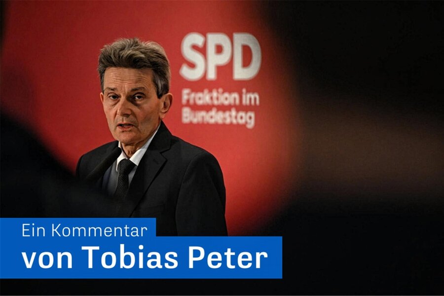 SPD-Fraktionsklausur: Absturz vermeiden - Rolf Mützenich, Vorsitzender der SPD-Bundestagsfraktion, spricht vor Beginn der Klausurtagung der SPD-Bundestagsfraktion im Reichstagsgebäude