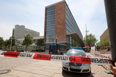 Sperrungen nach Bombendrohung aufgehoben - Zum zweiten Mal binnen weniger Tage ist gegen das Chemnitzer Geschäftshaus an der Straße der Nationen eine Bombendrohung eingegangen.