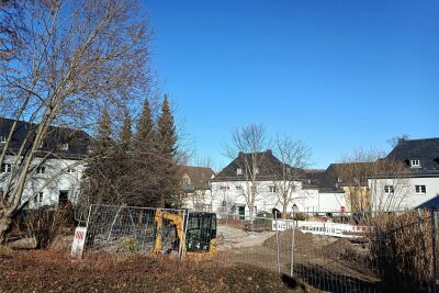 Spielplatz „Am Tor“ in Limbach-Oberfrohna saniert: Ab wann kann dort wieder gespielt werden? - Der Spielplatz "Am Tor" war in den vergangenen Wochen eine Baustelle. Bald kann dort wieder gespielt werden.