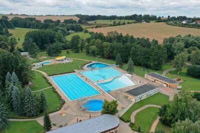 Sportstätten in Zwickau: Neue Entgelte geplant - Das Strandbad Planitz soll für die Beckensanierung 2,22 Millionen Euro bekommen.