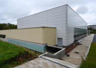 Sportzentrum soll noch dieses Jahr öffnen - Die Gerüste sind weg, die Zweifeldhalle in Hartmannsdorf ist fertig. Doch Restarbeiten sind notwendig. 