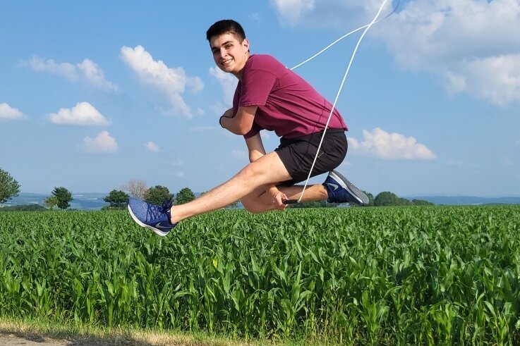 Springend durch die Prüfungszeit - Tom Tropschuh hat sich dem Rope Skipping verschrieben, einer besonderen Form des Seilspringens. 