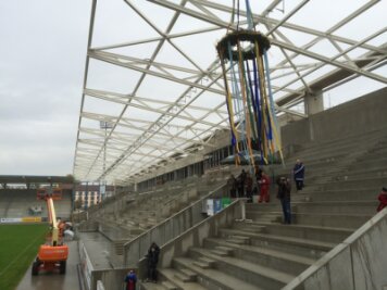 Stadion-Eröffnung für Juni 2016 geplant - 