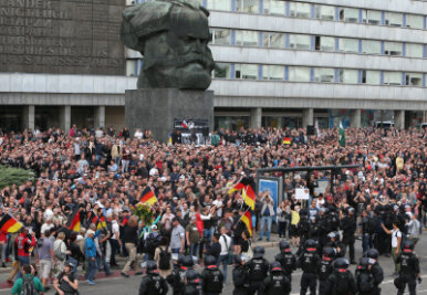 Die Bilder von den Demonstrationen zwischen Karl-Marx-Kopf und Stadthallenpark gingen 2018 um die Welt.