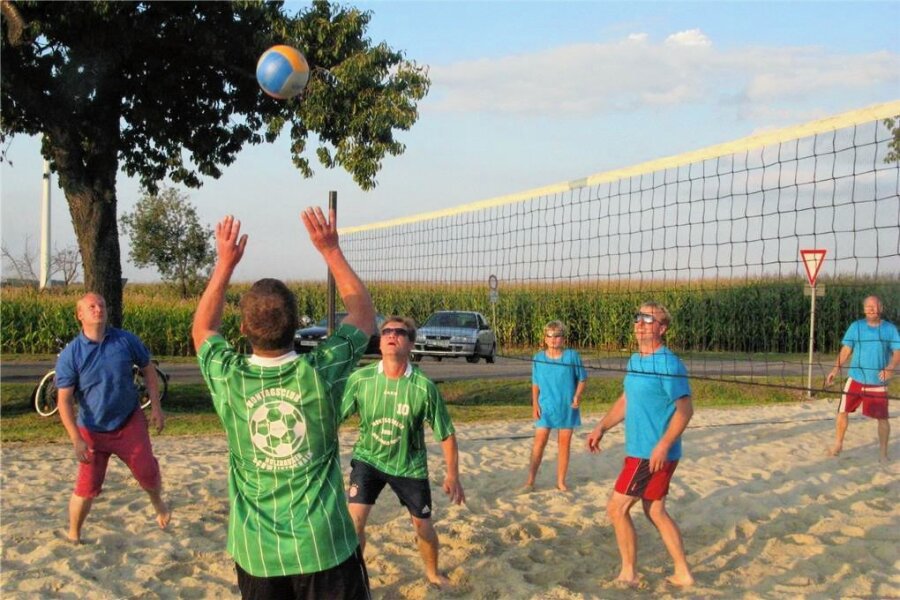 Stadt Geringswalde will Volleyballplatz kaufen - Der Volleyballplatz bei Hoyersdorf wird von Einheimischen wie Sportbegeisterten der Region genutzt