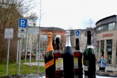 Stadt Plauen verbietet ab 18 Uhr auf Festmeile Glasflaschen - In der Plauener Innenstadt sind Glasflaschen zum Stadtfest zeitweise verboten.