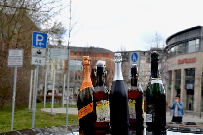 In der Plauener Innenstadt sind Glasflaschen zum Stadtfest zeitweise verboten.