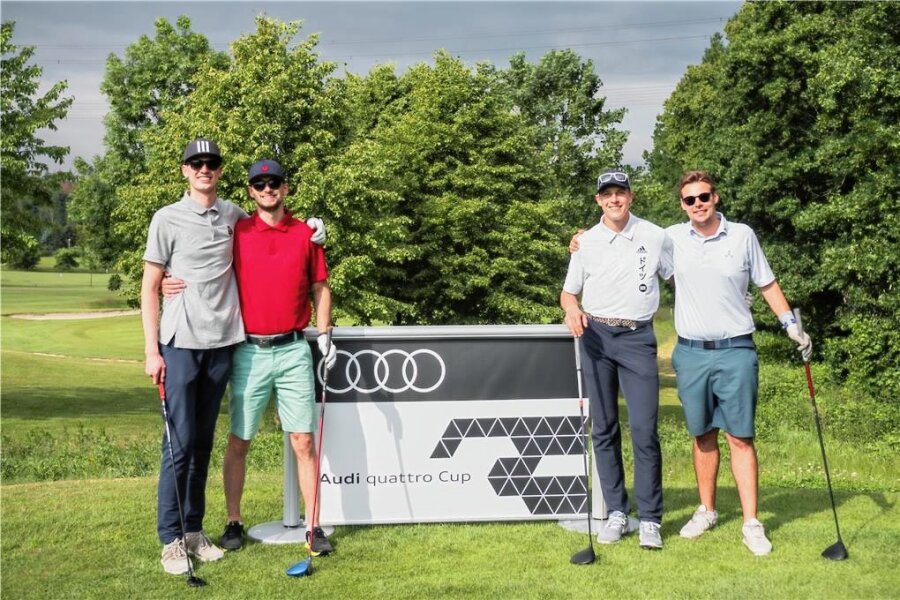 Stadtgeflüster: Warum ein Chemnitzer Leichtathlet jetzt Golf spielt - Philipp Erfurth und Konstantin Dietzsch spielten gemeinsam mit dem Team Max Heß und Maximilian Schröder (von links).