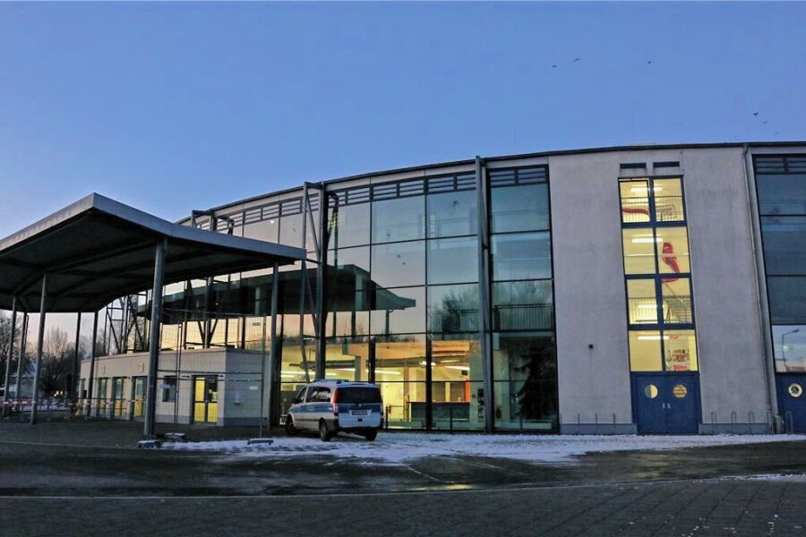 Stadthalle Zwickau: Fiskus fordert eine halbe Million Euro Grunderwerbssteuer - Die Stadthalle Zwickau: Erst nach Zahlung der Grunderwerbssteuer kann die Stadt als Eigentümer im Grundbuch eingetragen werden. 