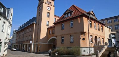 Stadträte wollen wieder mehr Entscheidungsgewalt - Eine Mehrheit im Stadtrat will dem Lichtensteiner Rathaus bei der Verwendung von Geldern künftig stärker auf die Finger schauen. 