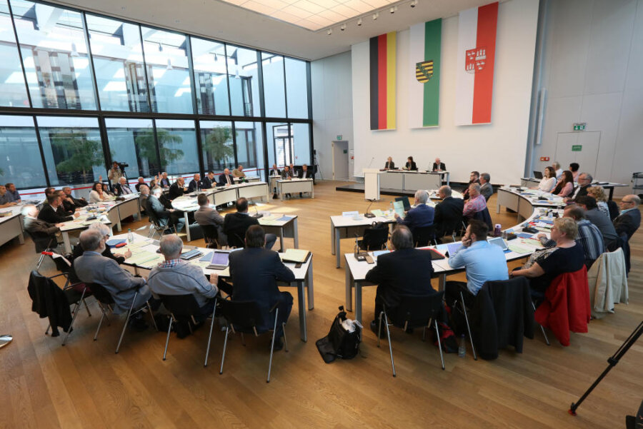 Stadtrat entscheidet über Führungspositionen: Stellvertreter steigen auf - Der Stadtrat in Zwickau.