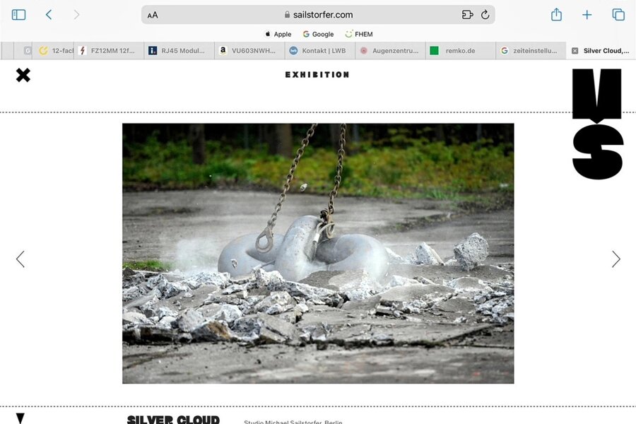 Stadtrat gespalten: Soll Zschopau aus Kulturhauptstadt-Projekt aussteigen? - Auf seiner Homepage zeigt der Installations- und Objektkünstler Michael Sailstorfer Bilder der „Silver Cloud“-Performance von 2016.