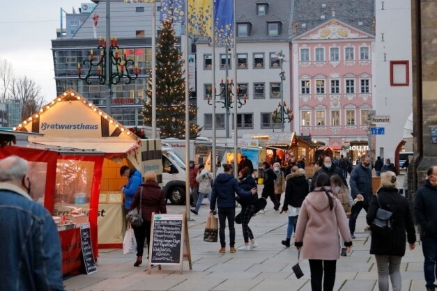 Stadtrat gibt grünes Licht für verkaufsoffene Sonntage - Weihnachtseinkäufe an Sonntagen sollen in diesem Jahr ausschließlich in der Innenstadt möglich sein. 