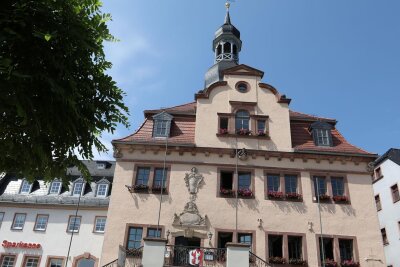 Stadtrat in Waldenburg: Freie Wähler, CDU, Bündnisgrüne und SPD schicken Kandidaten ins Rennen - Blick zum Rathaus in Waldenburg. In der ersten Etage befindet sich der Sitzungssaal des Stadtrates.