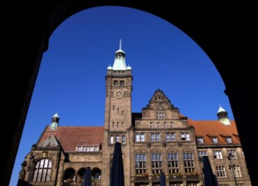 Stadtrat von Chemnitz gedenkt der Opfer von Würzburg - 