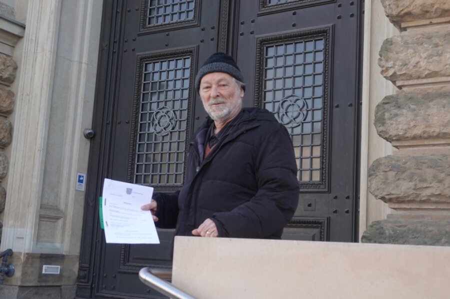 Stadtrat wehrt sich gegen Verleumdung - Martin Böttger vor dem Landgericht in Zwickau, das wegen falscher und diffamierender Berichterstattung eine Einstweilige Verfügung gegen die "Westsächsische Zeitung" erlassen hat. 