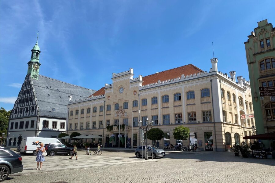 Stadtverwaltung Zwickau: Ämter werden zusammengelegt und bekommen einen neuen Chef - Im Zwickauer Rathaus sollen es Veränderungen bei zwei Ämtern geben.