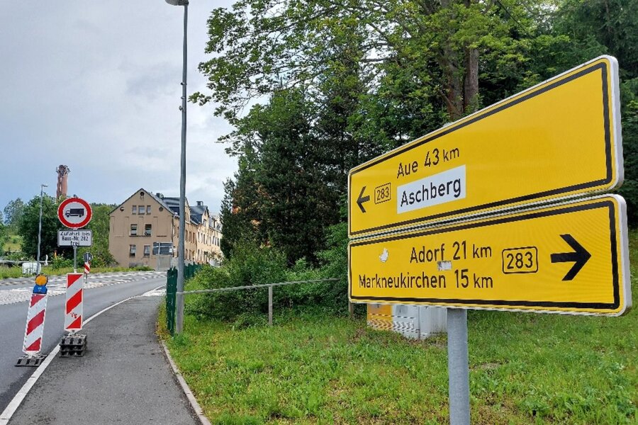 Staffelweg in Klingenthal vorerst wieder für den Verkehr frei - In Klingenthal ist die Zufahrt zum Aschberg über den Staffelweg ist wieder frei.