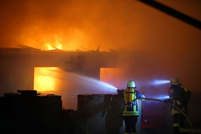 Stall in Gersdorf wird Opfer des Feuers - 