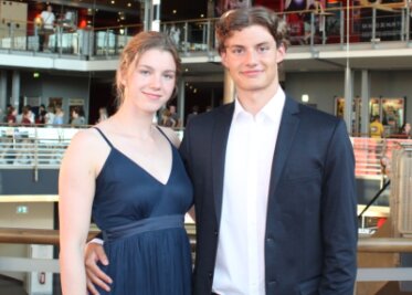Starke Leistungen in schwierigen Zeiten - Erfolgreiches Paar: Die Schwimmer Lara Seifert und Jonas Kusche wurden am vergangenen Wochenende für ihre internationalen Erfolge vom Stadtsportbund geehrt. Privat sind sie liiert. 