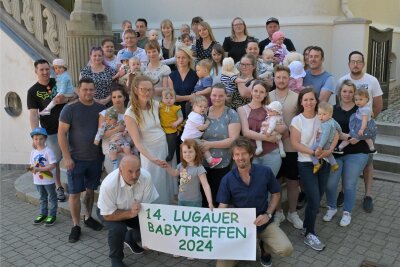 Starker Rückgang der Geburten: Babytreffen in Lugau für 2023 geborene Kinder - Beim 14. Babytreffen wurden im Rathaus in Lugau die Neugeborenen aus dem Jahr 2023 begrüßt.