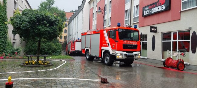 Auch am Dormero-Hotel im Plauener Stadtzentrum gab es einen Feuerwehreinsatz.