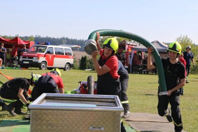 Steht der Vogtlandcup der Feuerwehren im Kreis auf der Kippe? - Die Reuther Feuerwehr kämpft um ihre beste Zeit.