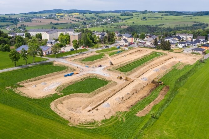 Erschließungsarbeiten für das neue Wohngebiet "Am Hüttenbach" in Wolkenstein. 