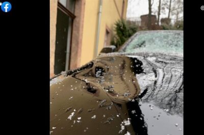 Steinwurf auf Auto auf B173 bei Niederwiesa: Polizei ermittelt noch - Die Motorhaube des BMW weist nach dem Steinwurf von der Brücke auf die B 173 eine große Beule auf. Das Foto ist im sozialen Netzwerk Facebook zu sehen.